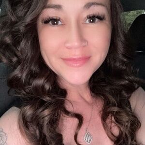 Meet your Posher, Felicia